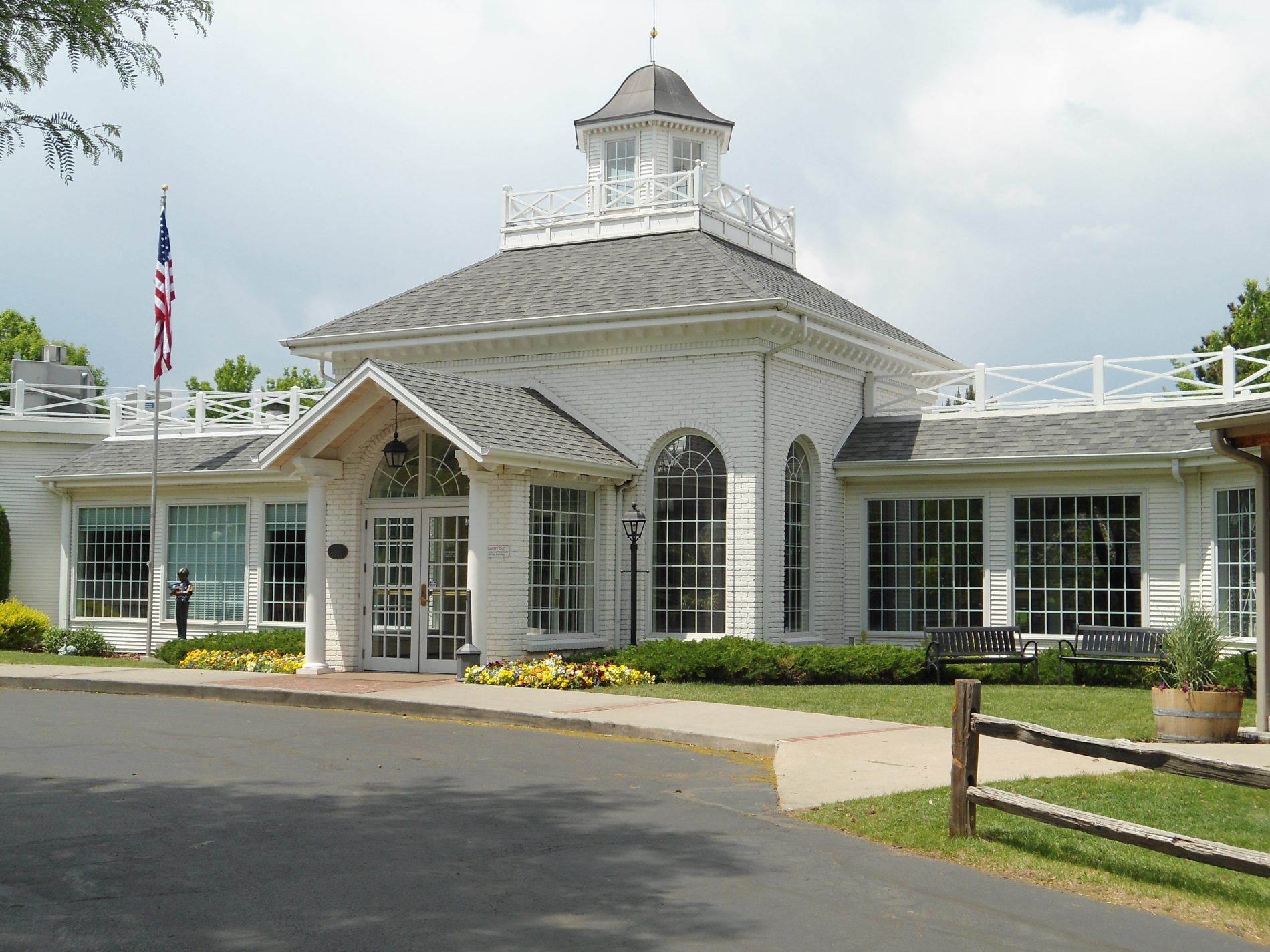 white fence farm restaurant Lakewood CO